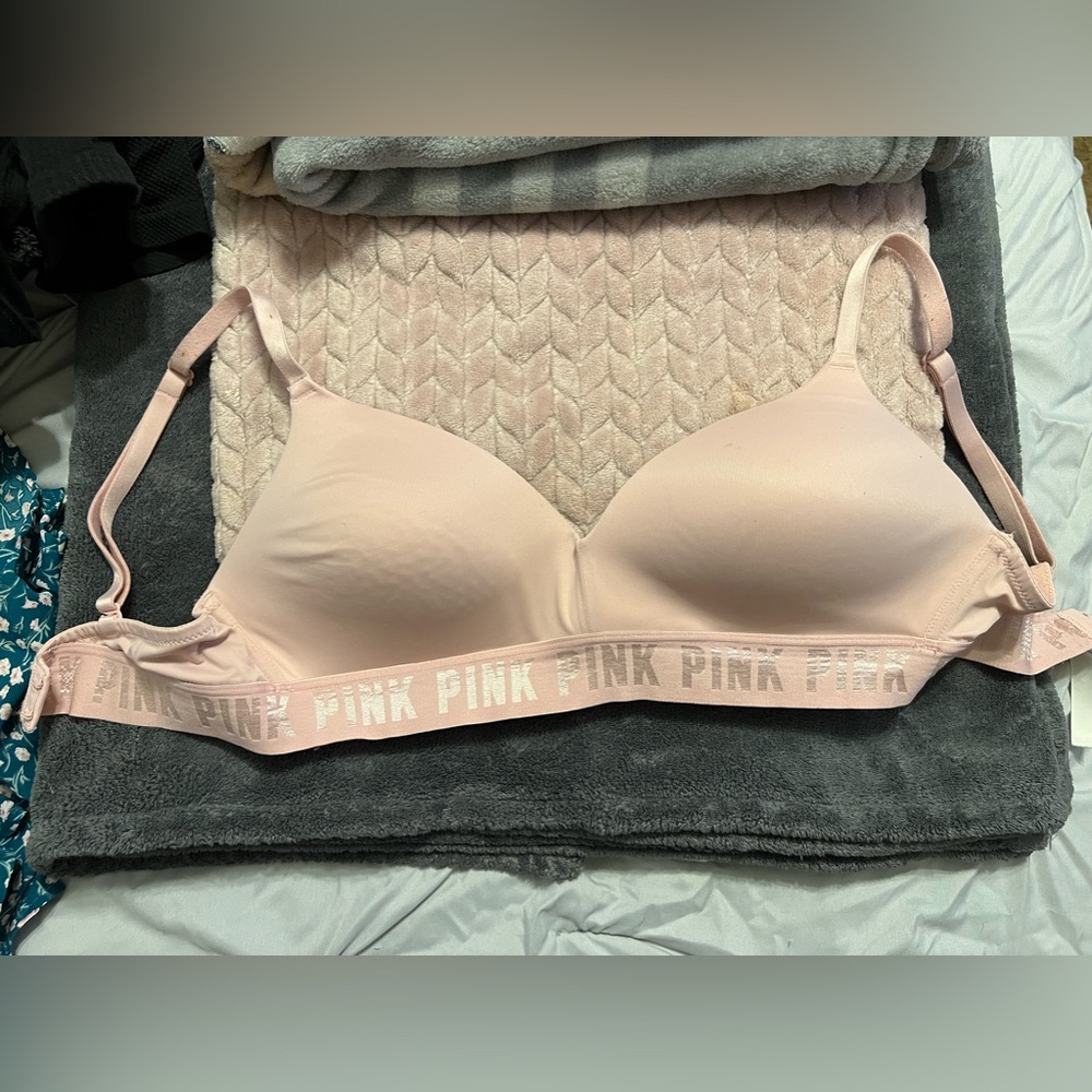 Pink wireless t shirt bra